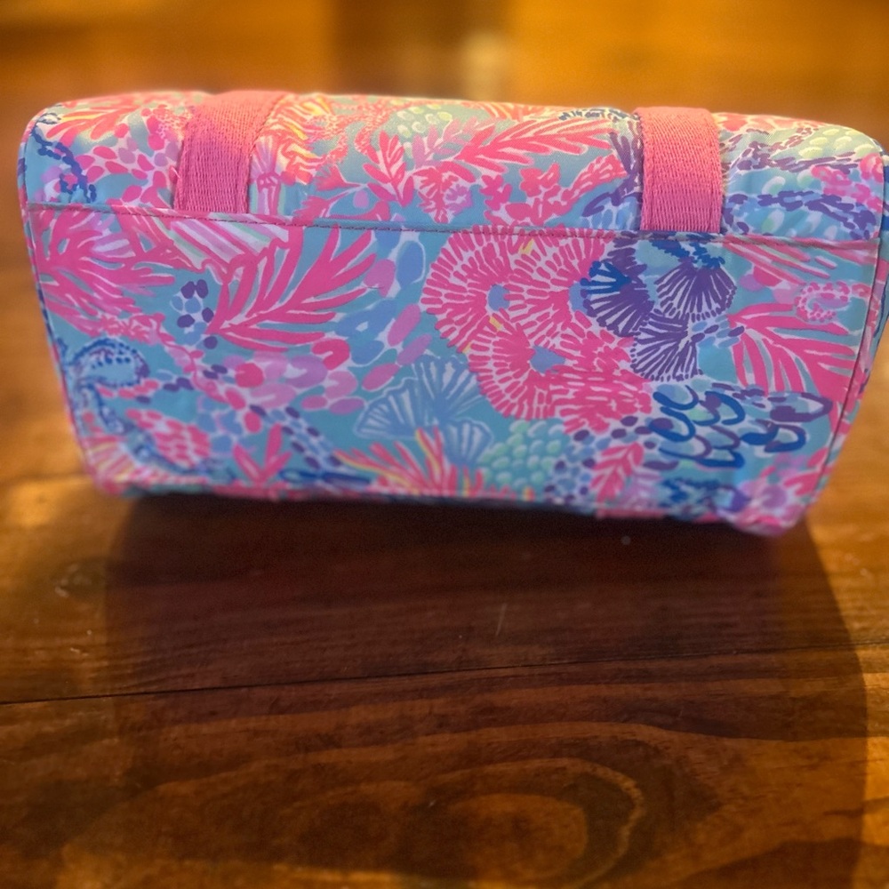 Lilly Pulitzer Splendor in the Sand Lunch Bag - Picture 5 of 6
